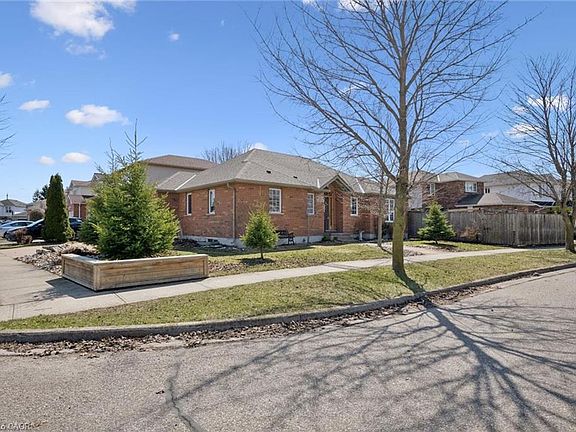 3rd image of 29 Inge Ct