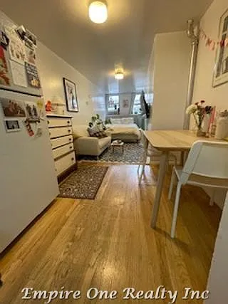 232 E 2nd St #D Photo 1
