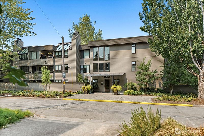 3rd image of 6300 Sand Point Way NE #306