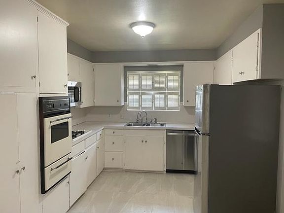 2nd image of 2514 Bolch St
