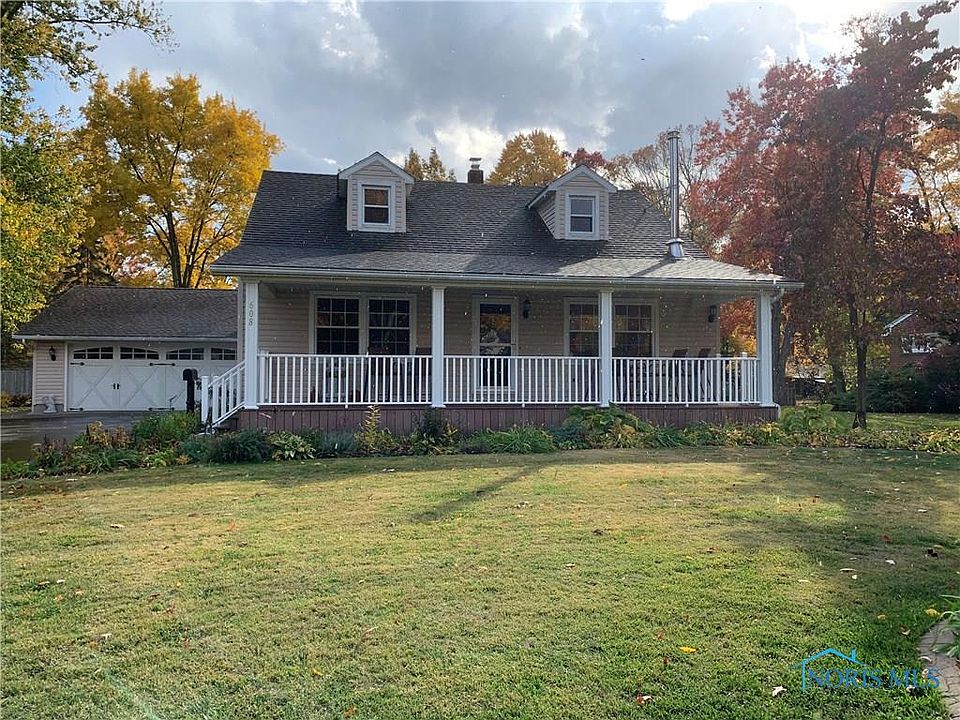 1st image of 608 Brookside Dr