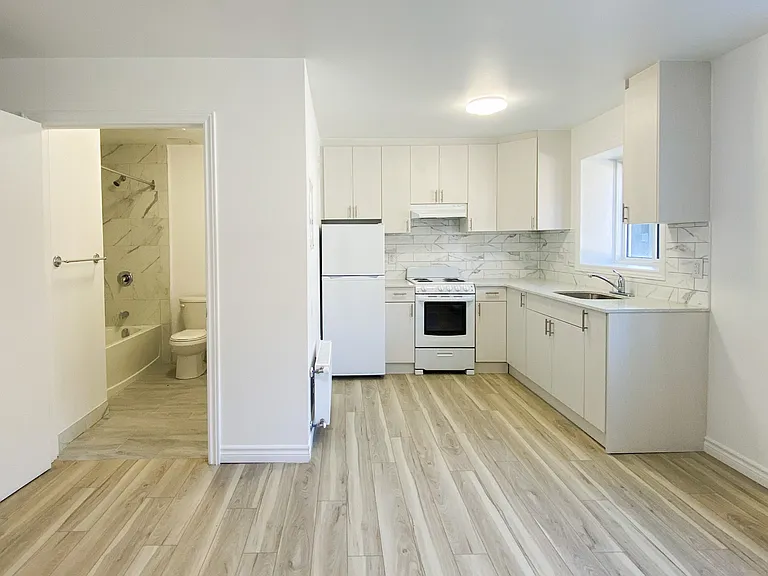 630 Cummings Ave — Photo 213