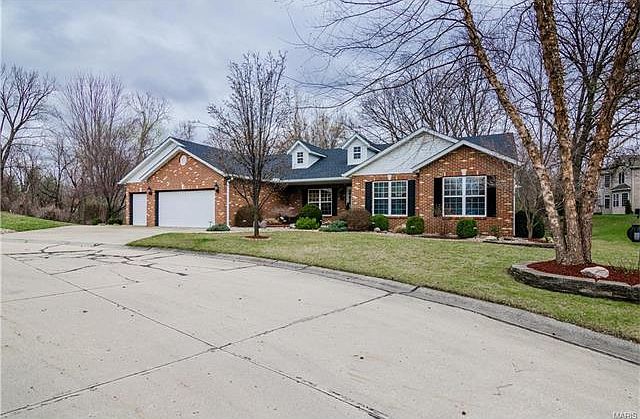1st image of 8 Forest Hill Ct