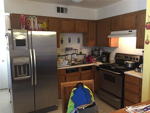 4th image of 6112 Aberdeen Ln