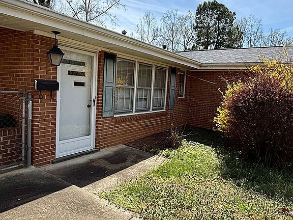2nd image of 212 Englewood Ln