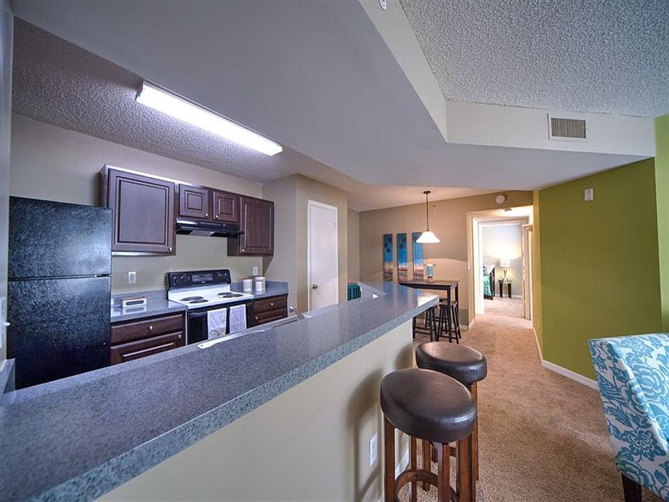 Kitchen at Courtney Manor