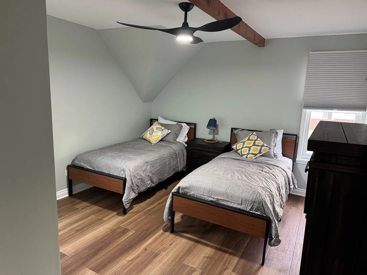 4 bed, $5,250 — Photo 4
