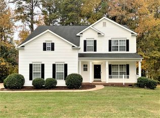 111 Spring Grove Dr, Mooresville, NC 28117
