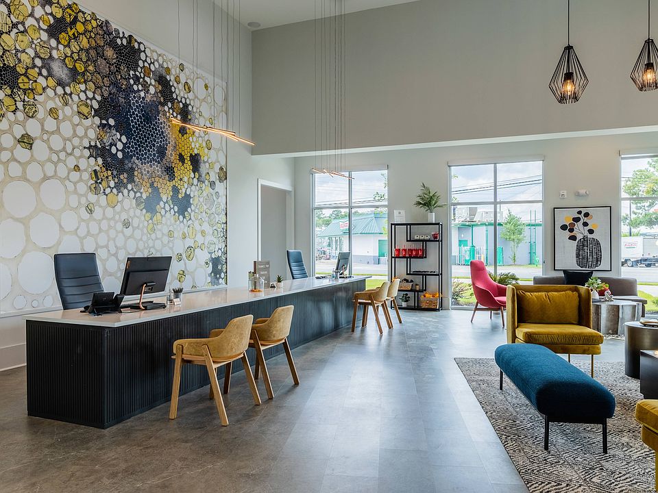 Leasing Office
