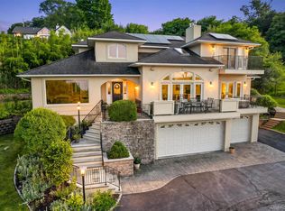 2 Half Moon Ridge, Cornwall On Hudson, NY 12520
