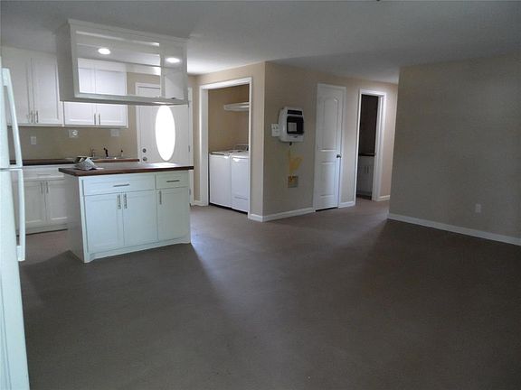 Washer and gas dryer