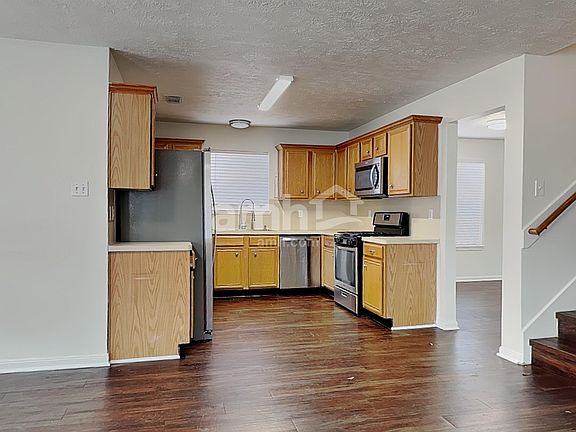 3rd image of 12311 Claresholm Dr