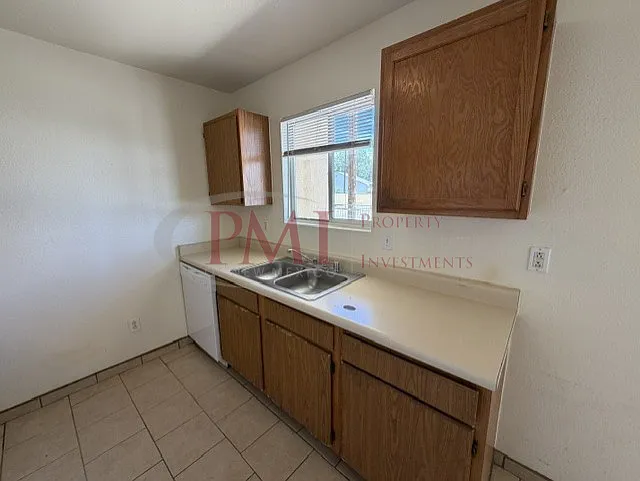 2306 S. Espina Street Unit C12 — Photo 84