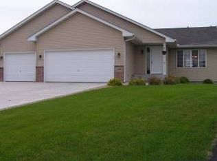 108 Bison Ct, Buffalo, MN 55313