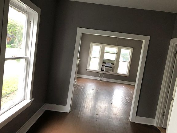 3rd image of 765 Fulton Ave #1