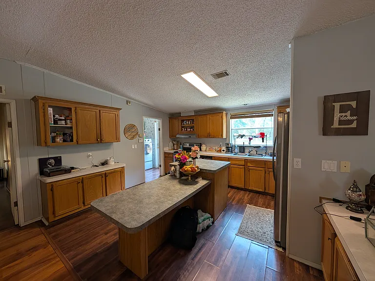 5620 Kelly Dr — Photo 9
