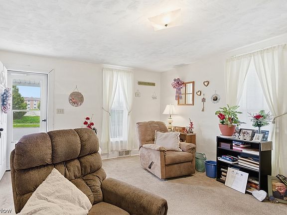 4th image of 407 Phillips Ave