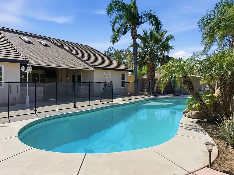 10008 Cheyenne Dr — Photo 3