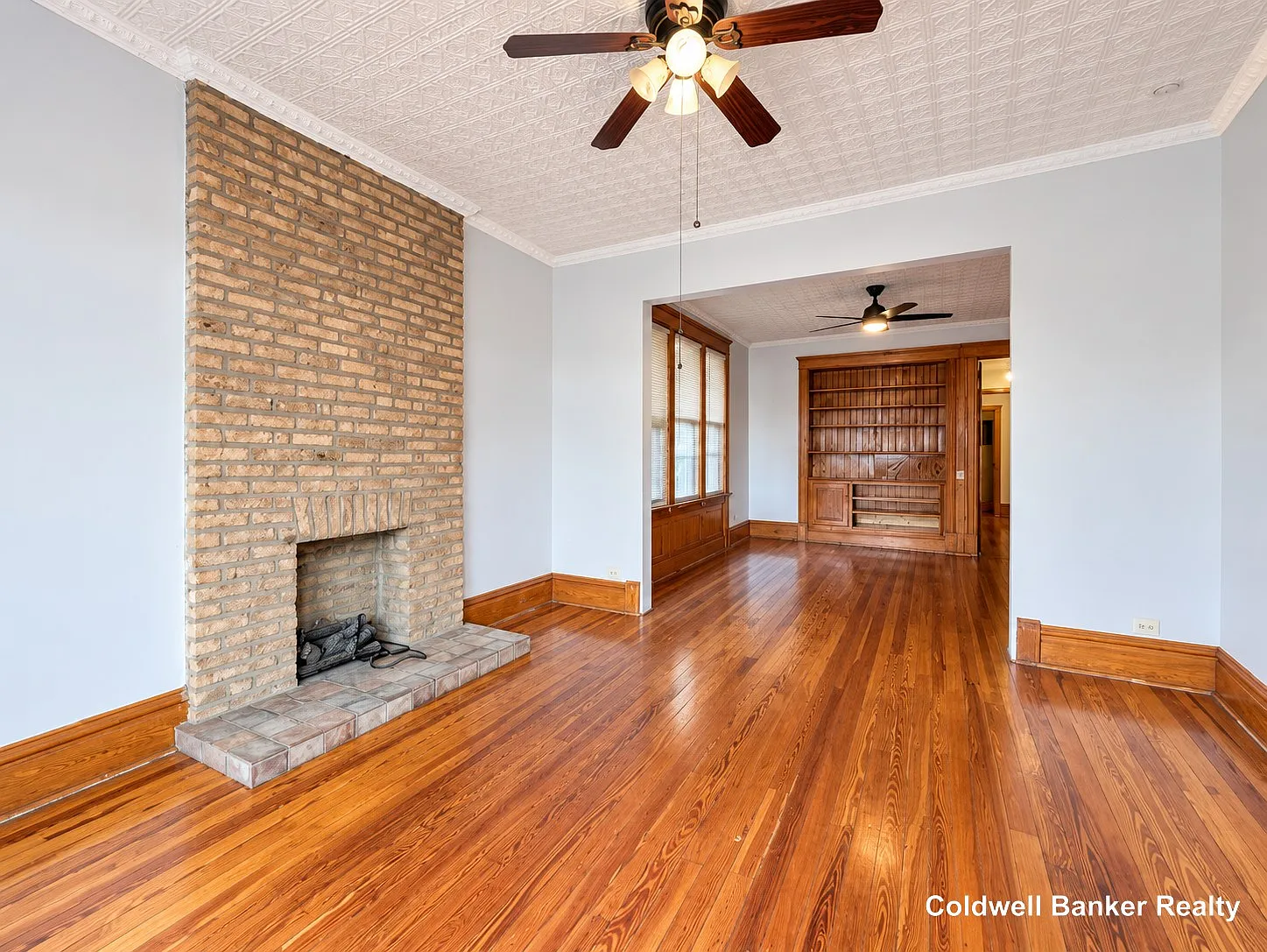 3 bed, 1.0 bath, 1200 sqft, $1,800 — Photo 3