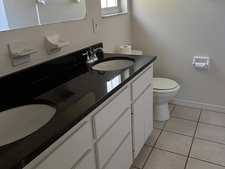 25306 SW 16th Ave — Photo 11