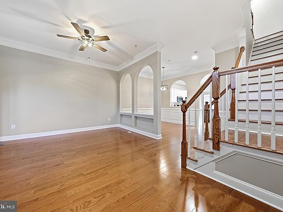 5th image of 3636 Islington St