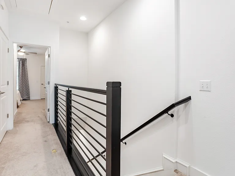 2517 Simond Ave #C — Photo 16