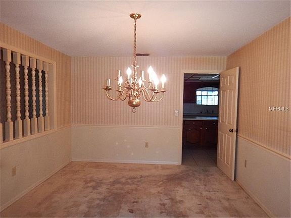 3rd image of 1415 Leslie Dr