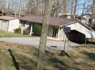 120 Coffee Dr, Helenwood, TN 37755