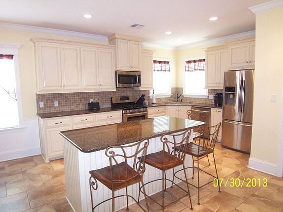 2nd image of 156 Union Dr