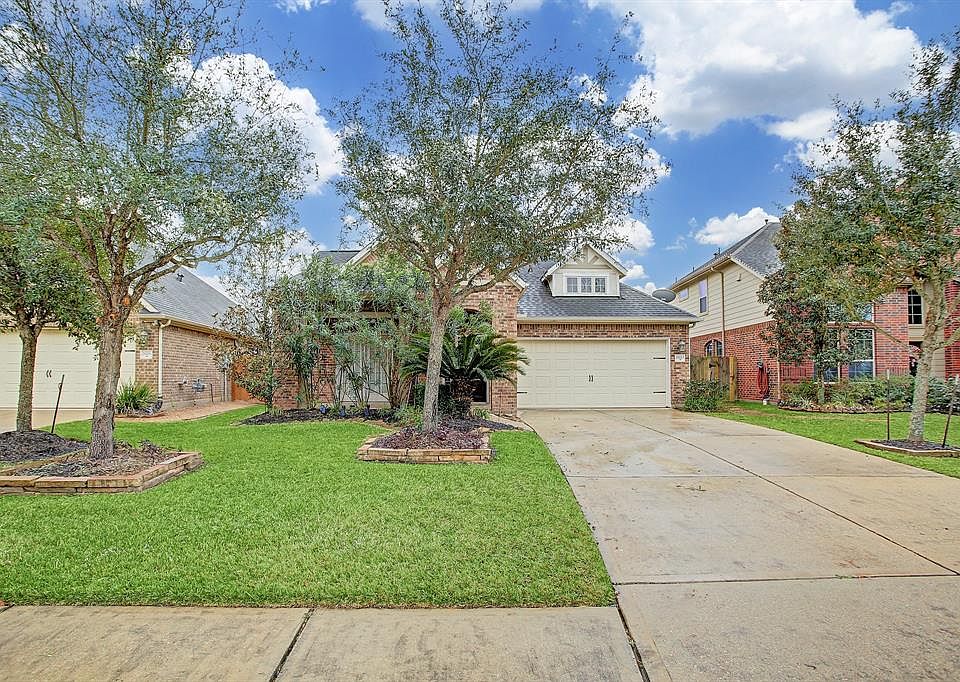 Welcome home! 28223 Helmsman Knolls Drive is a 1.5 story, 4 bedroom, 2 bathroom home with a game room upstairs! Zoned to highly acclaimed Katy ISD schools!