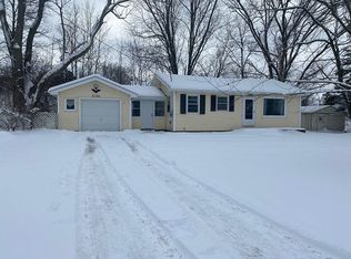 2126 52nd St SW, Wyoming, MI 49519