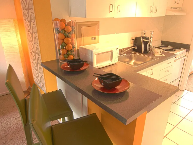 Monticello Apartments — Photo 28