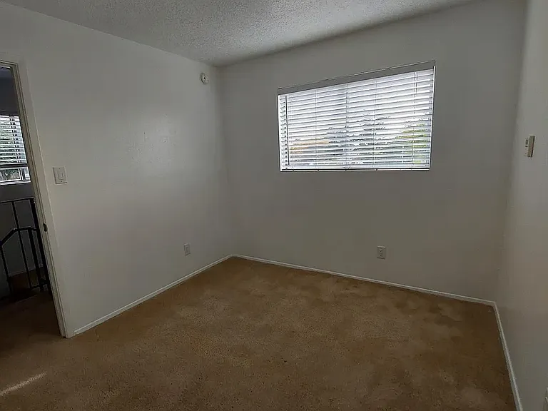 Bright 2nd bedroom