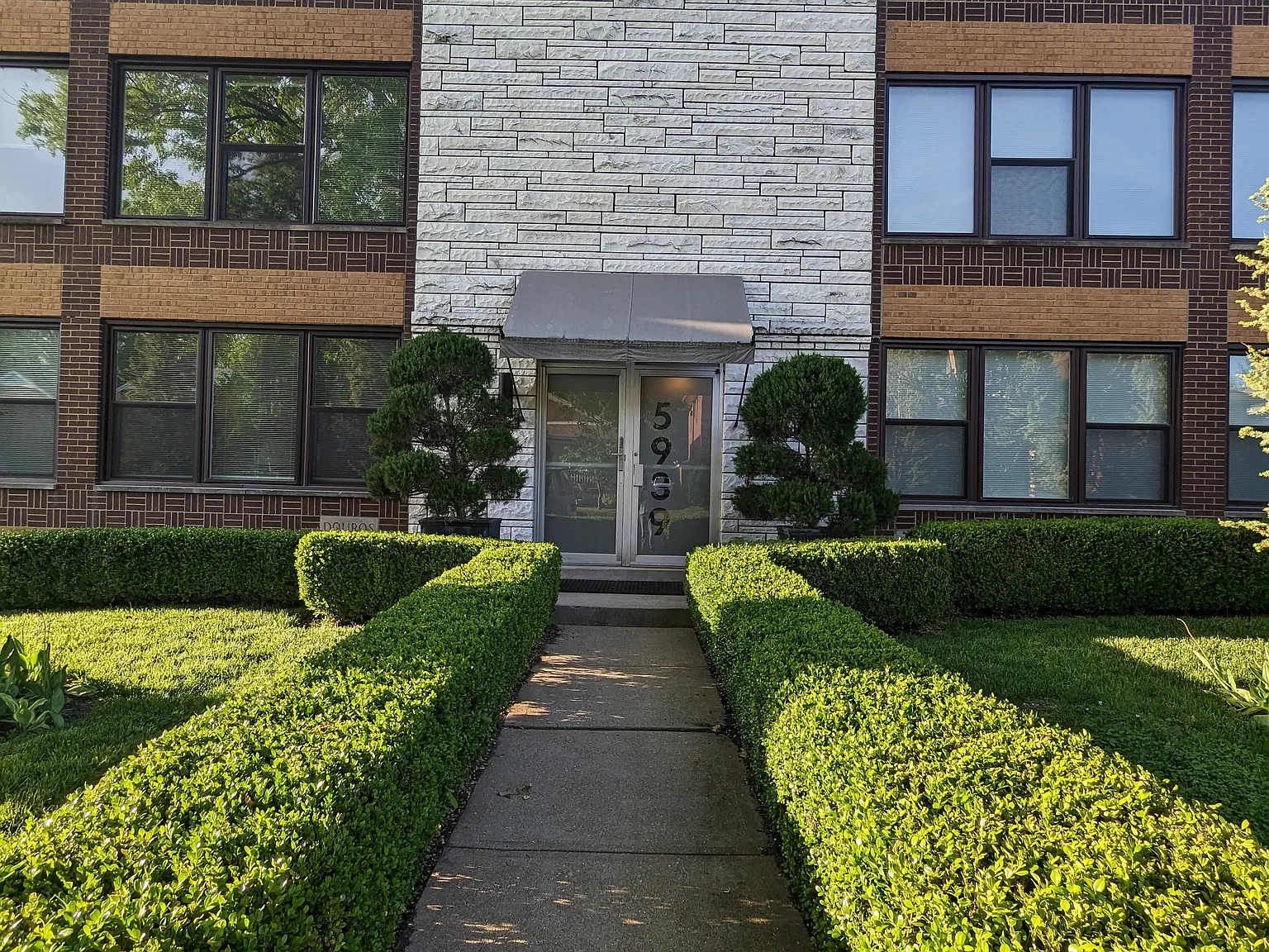 2 bed, 1120 sqft, $1,260 — Photo 1