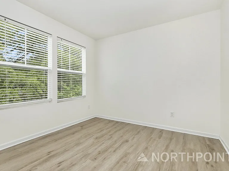 4105 Snyder Dr — Photo 13