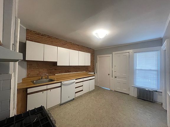 5th image of 57 Summer St #3L