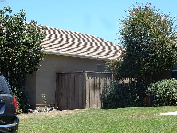 3rd image of 130 Toluca Ct