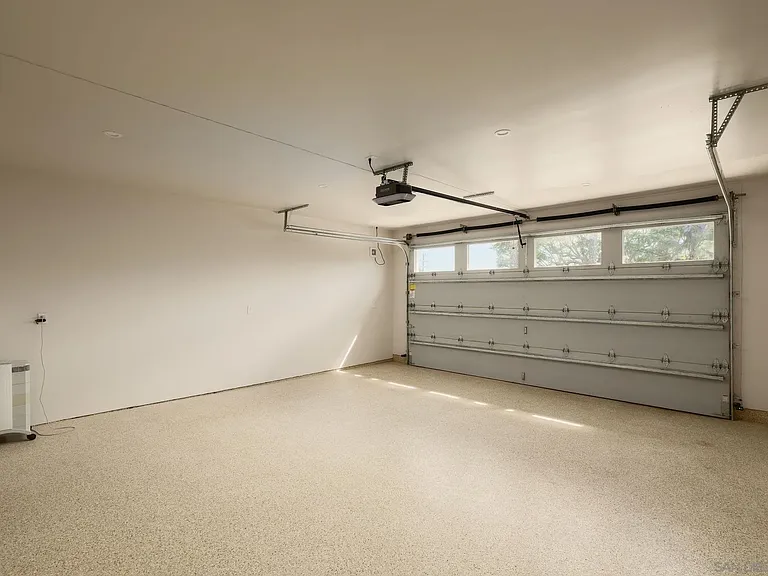 5503 Linda Rosa Ave — Photo 32