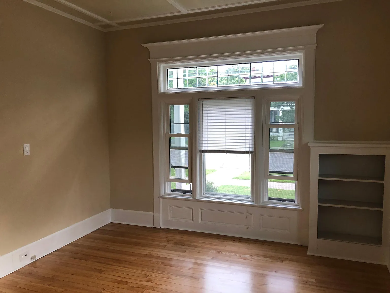 1 bed, 800 sqft, $1,150 — Photo 3