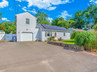 16 Cadwell Pl, Branford, CT 06405