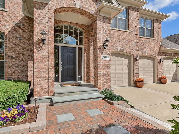 3rd image of 2952 Majestic Oaks Dr