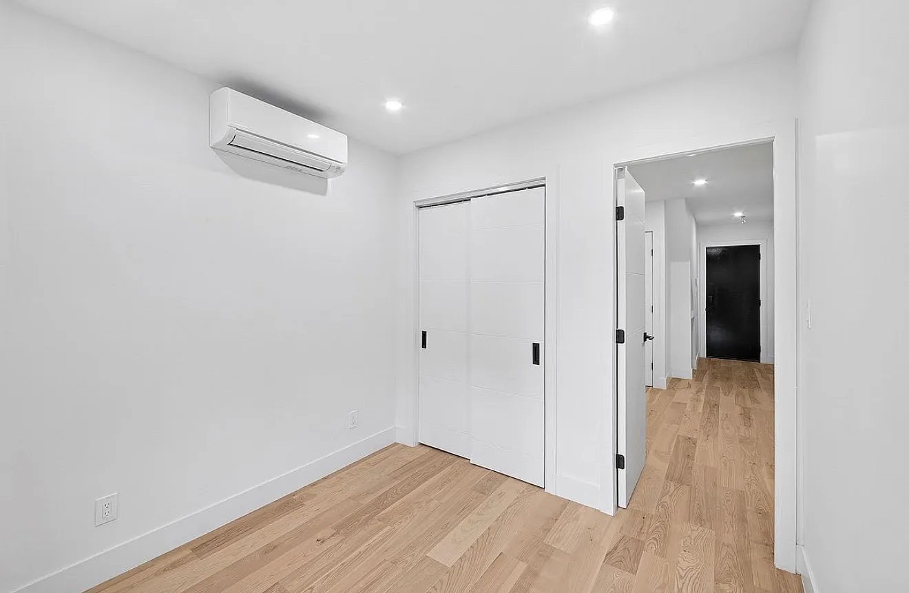 183 Green Street — Photo 4