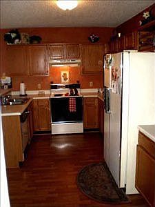 3rd image of 1605 Creek Bank Ln
