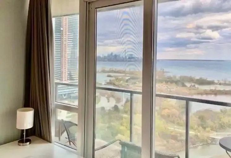 2230 Lake Shore Blvd W #2207 — Photo 4