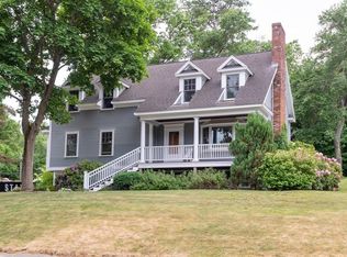 8 Bush Hill Rd, Ipswich, MA 01938