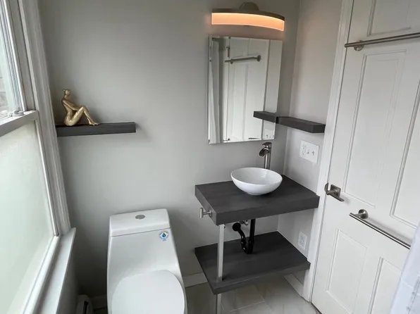 2600 Elmwood Ave APT 8, Buffalo, NY 14217