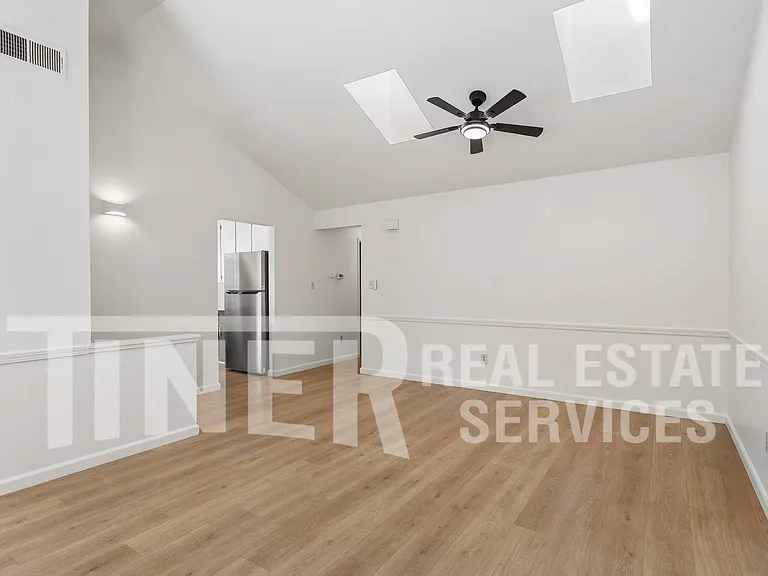 1533 Hood Rd #B — Photo 8