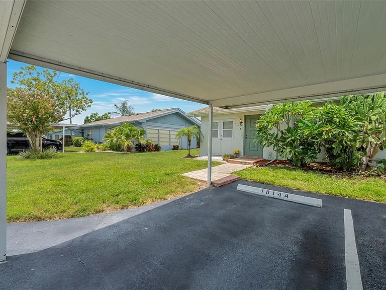 1814 Foxhunt Dr #A — Photo 14