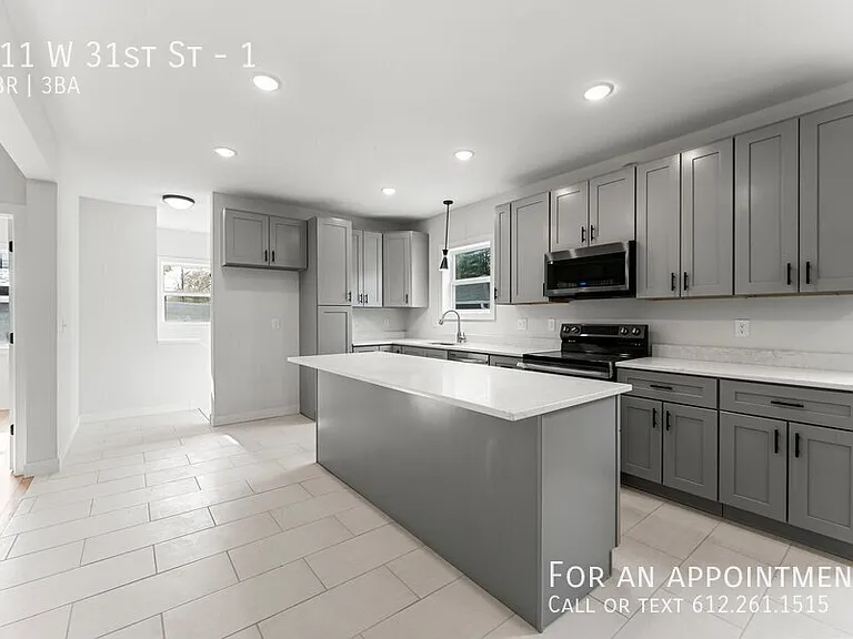 911 W 31st St #1 — Photo 12