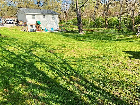 2nd image of 2308 Girard Ave